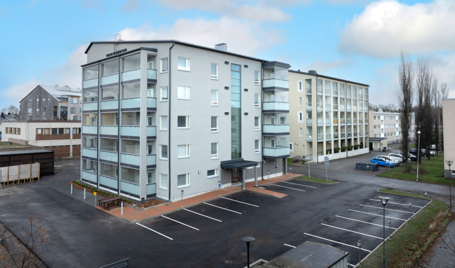 Mangrove Naantalin Presidentinkatu päävalokuva 1